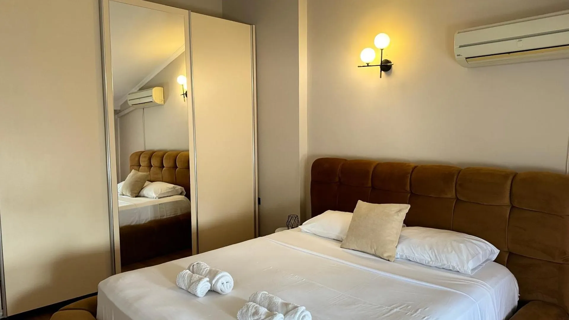 Golden Dublex Tirana Apartment