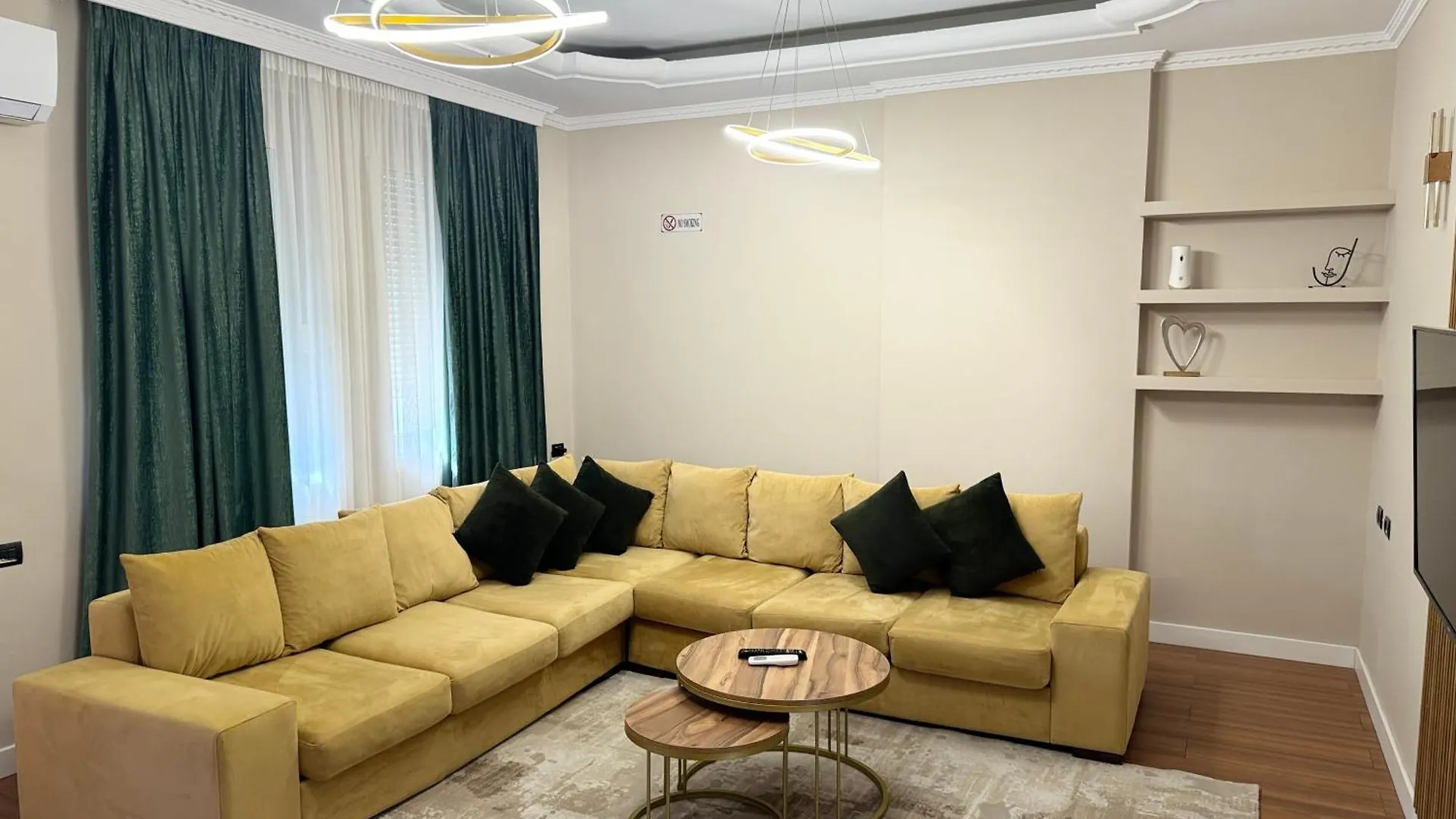 Golden Dublex Tirana Apartment